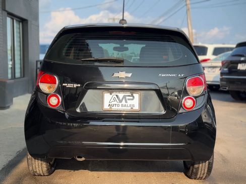Used 2016 Chevrolet Sonic LT FWD image 3