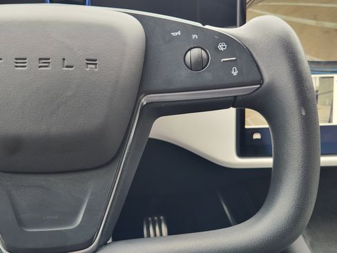 Used 2022 Tesla Model S Plaid image 27