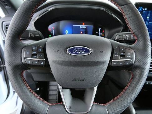 Certified 2025 Ford Escape ST-Line Select w/ Tech Pack #1 AWD/4WD image 22