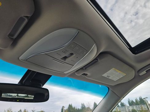 Used 2015 INFINITI QX60 AWD w/ Premium Plus Package image 32