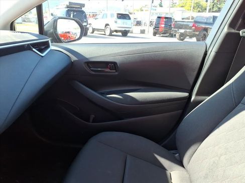 Used 2024 Toyota Corolla LE image 30