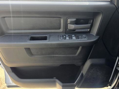 Used 2022 RAM 3500 Tradesman image 10