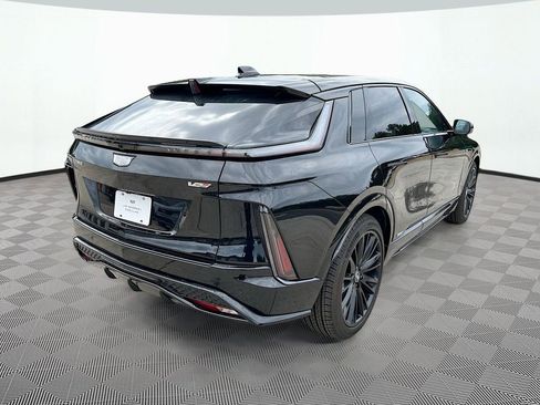 New 2026 Cadillac Lyriq V AWD/4WD image 7