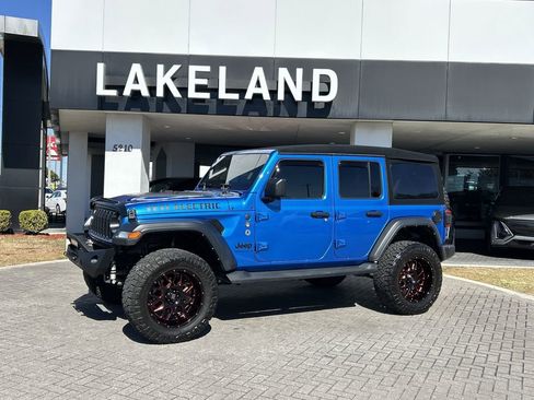 Used 2024 Jeep Wrangler Sport S image 2