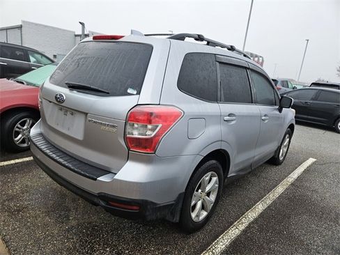 Used 2016 Subaru Forester 2.5i Premium w/ All-Weather Package image 10