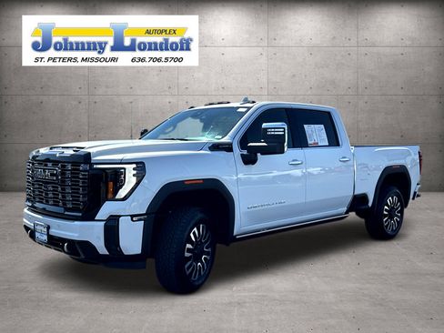 Used 2026 GMC Sierra 2500 Denali Ultimate AWD/4WD image 4