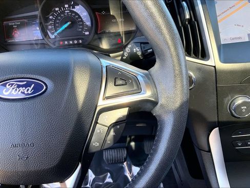 Used 2020 Ford Edge SEL w/ Convenience Package FWD image 17