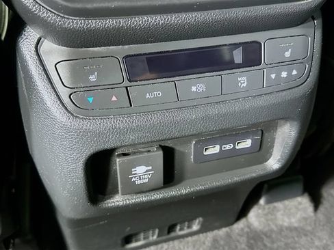 Certified 2023 Honda Pilot Elite image 34