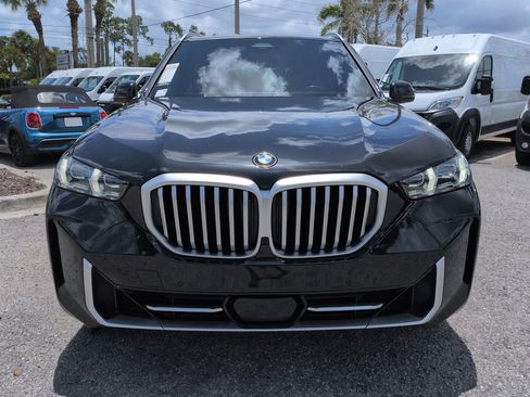 Used 2025 BMW X5 sDrive40i w/ Climate Comfort Package RWD image 3