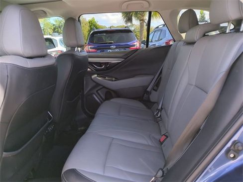 Used 2022 Subaru Outback Limited image 16