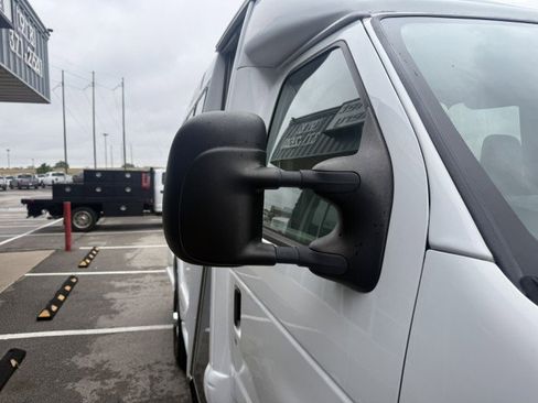 Used 2013 Ford E-350 and Econoline 350 Super Duty Wagon w/ Shuttle Bus Prep Pkg image 21