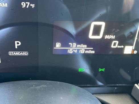 Used 2025 Nissan Kicks SV AWD/4WD image 27