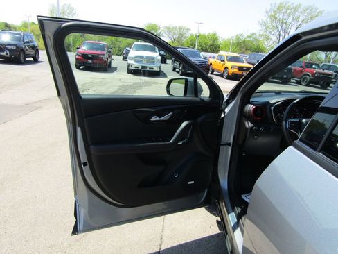 Used 2024 Chevrolet Blazer RS w/ Enhanced Convenience Package AWD/4WD image 25
