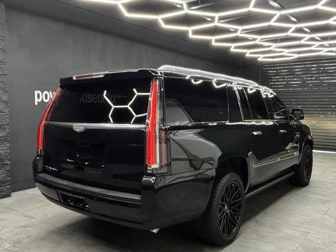 Used 2016 Cadillac Escalade ESV Platinum RWD image 11