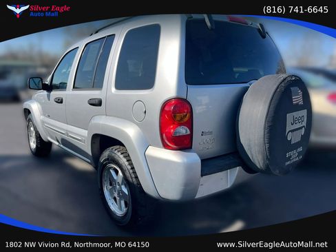 Used 2005 Jeep Liberty Limited AWD/4WD image 4