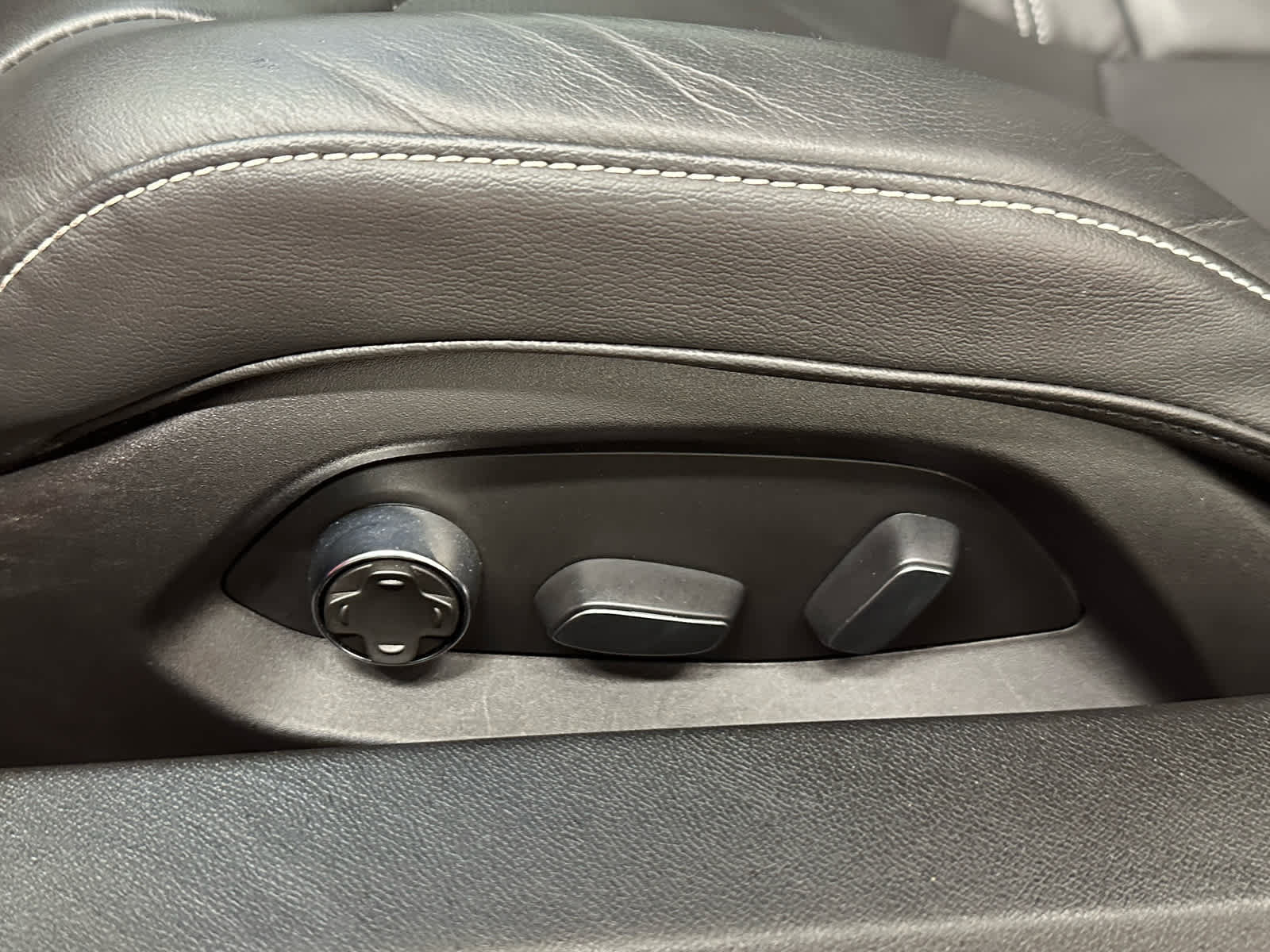 Used 2021 Chevrolet Corvette Stingray Preferred Conv w/ Battery Protection Package RWD image 19