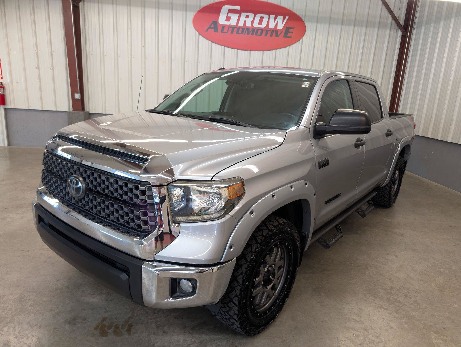 Used 2018 Toyota Tundra SR5 w/ SR5 Upgrade Package AWD/4WD image 1