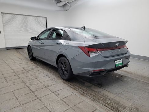 Used 2023 Hyundai Elantra SEL FWD image 3