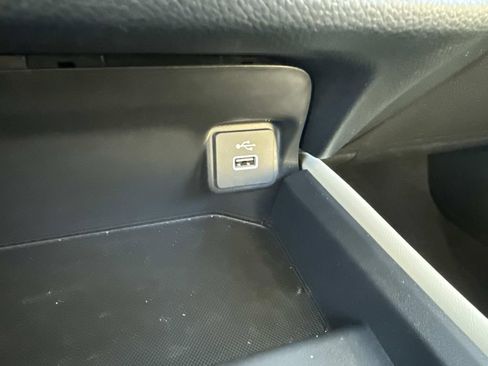 Used 2023 Honda HR-V LX image 31