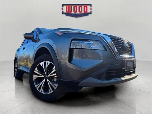 Used 2023 Nissan Rogue SV w/ SV Premium B Package image 4