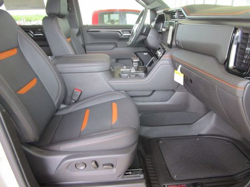 New 2026 GMC Sierra 1500 AT4 image 27