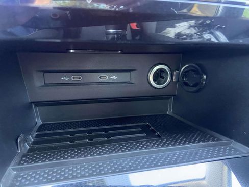 New 2026 Volkswagen Taos SE image 29