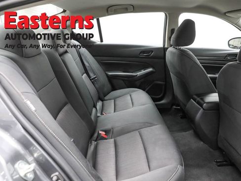 Used 2024 Nissan Altima 2.5 S image 23