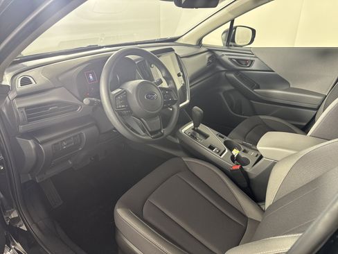 Used 2025 Subaru Crosstrek 2.0i Premium image 11