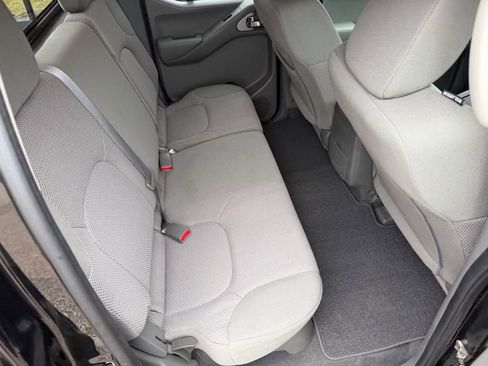 Used 2019 Nissan Frontier SV image 47