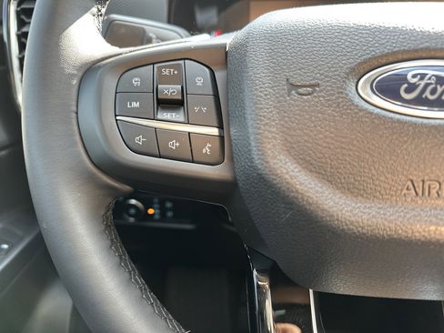 Used 2025 Ford Ranger XLT image 18