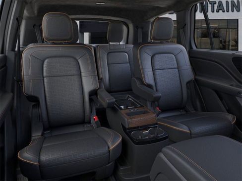 New 2025 Lincoln Aviator Black Label w/ Jet Appearance Package image 11