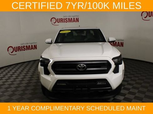 Used 2025 Toyota Tacoma SR5 AWD/4WD image 10