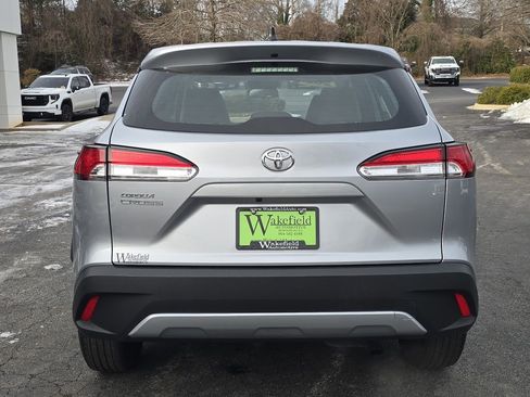 Used 2024 Toyota Corolla Cross L image 26