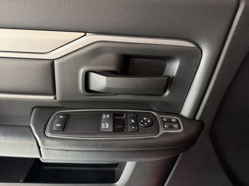 Used 2024 RAM 3500 Tradesman w/ Chrome Appearance Group image 6