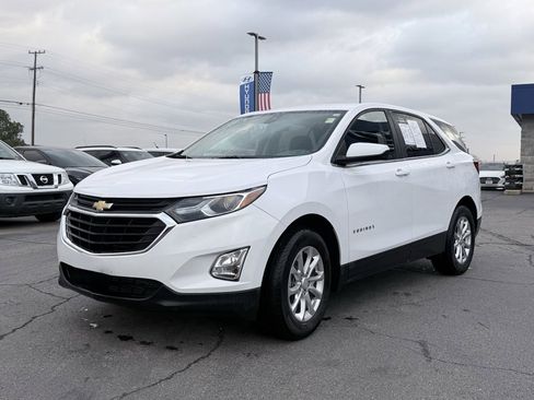 Used 2021 Chevrolet Equinox LT image 3