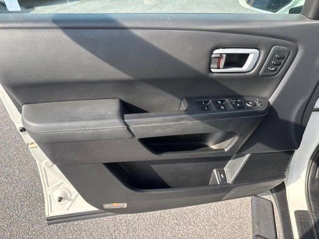 Used 2015 Honda Pilot Touring image 17