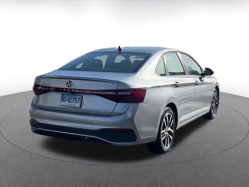 Used 2025 Volkswagen Jetta SE image 14