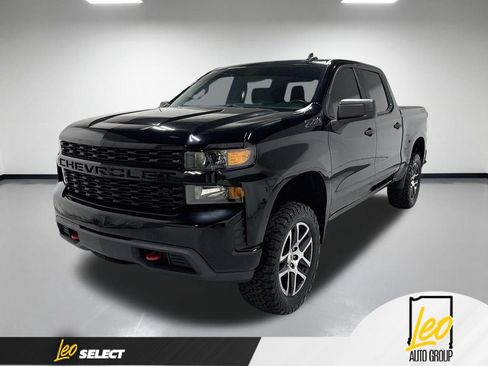 Used 2020 Chevrolet Silverado 1500 Custom Trail Boss w/ Custom Convenience Package AWD/4WD image 1