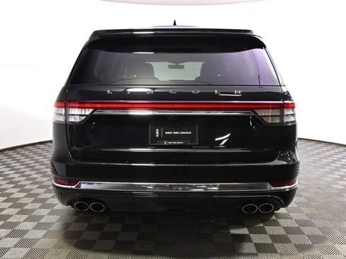 Used 2022 Lincoln Aviator Black Label w/ Class IV Trailer Tow Package image 5