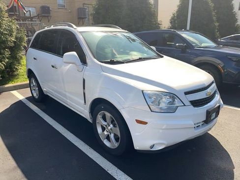 Used 2014 Chevrolet Captiva Sport LTZ image 1