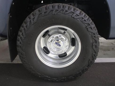 Used 2015 Ford F350 Lariat image 30