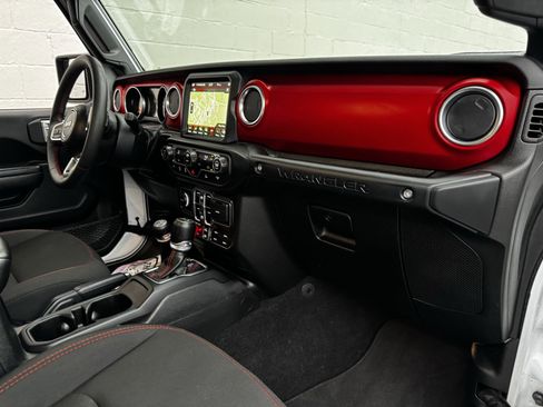 Used 2023 Jeep Wrangler Unlimited Rubicon image 10