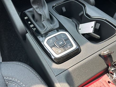 New 2026 Nissan Frontier SV w/ Tow Package image 27