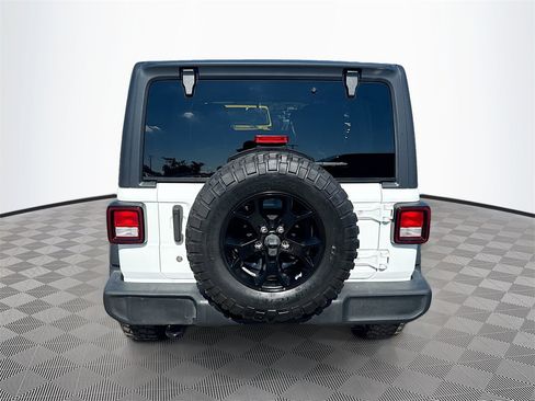 Used 2021 Jeep Wrangler Unlimited Sport image 7