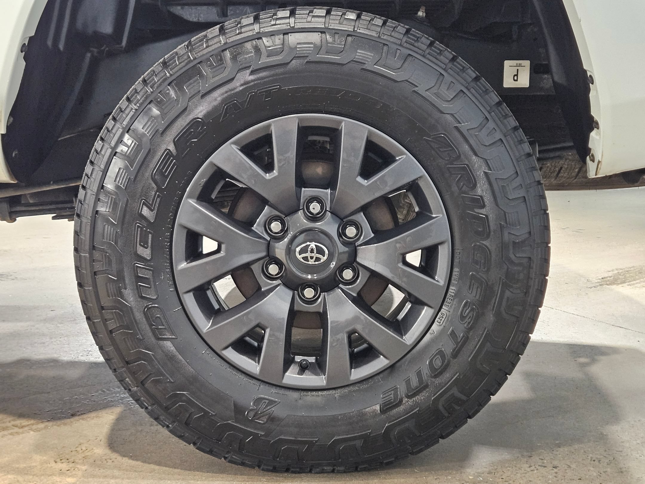 Used 2023 Toyota Tacoma SR5 RWD image 29