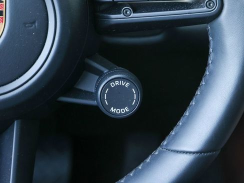 Certified 2025 Porsche Macan 4 Electric image 37