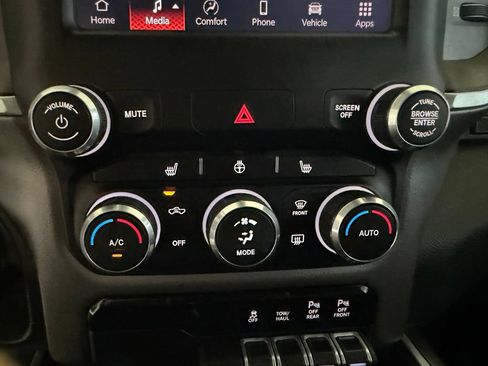 Used 2022 RAM 1500 Big Horn RWD image 46