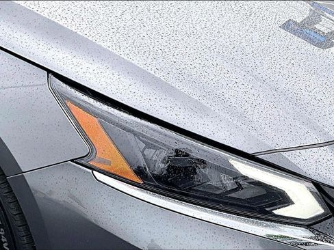 Used 2025 Nissan Altima 2.5 SV FWD image 27