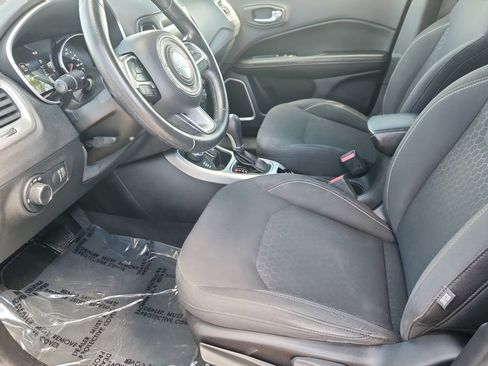 Used 2018 Jeep Compass Sport w/ Tech Group AWD/4WD image 7
