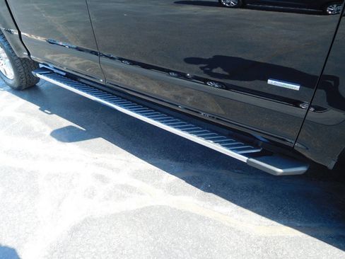 Used 2016 Ford F150 XLT w/ Equipment Group 302A Luxury image 11